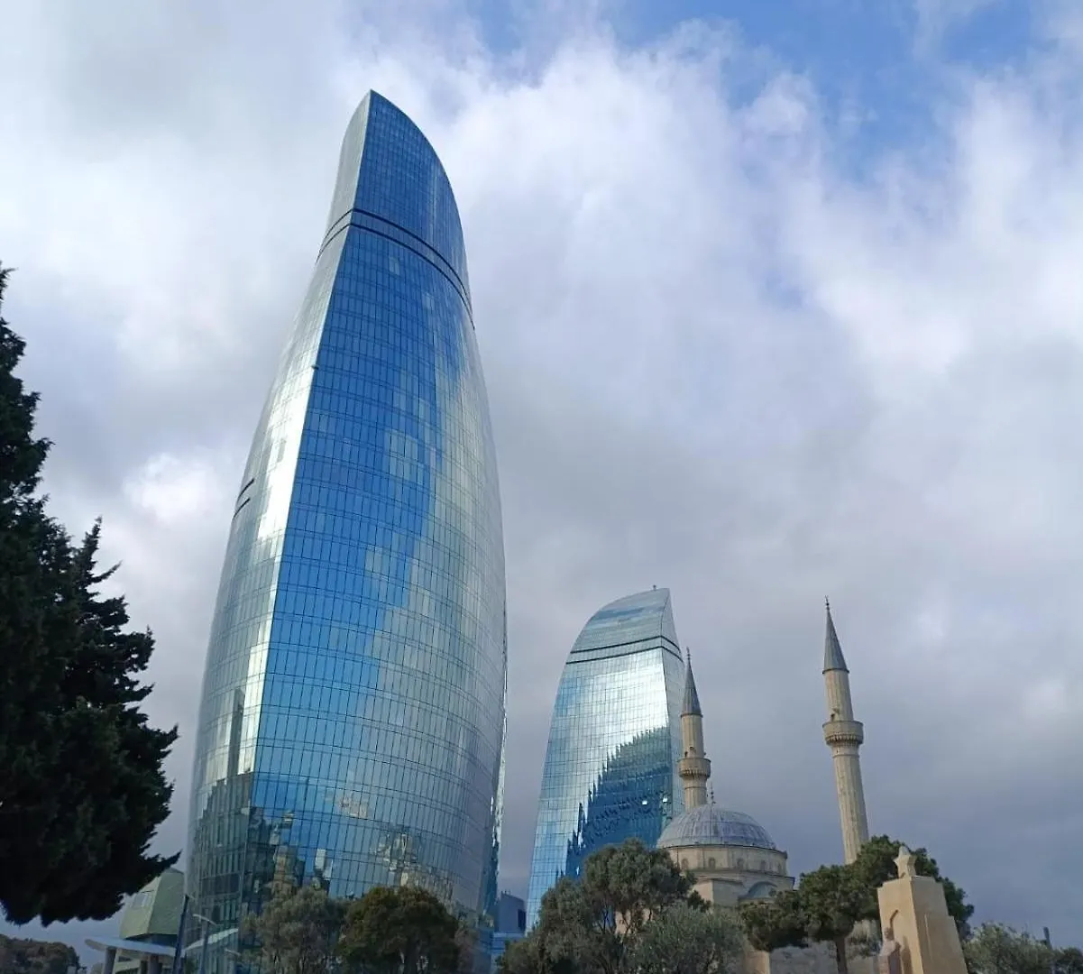 Хорошем Месте Находится Baku